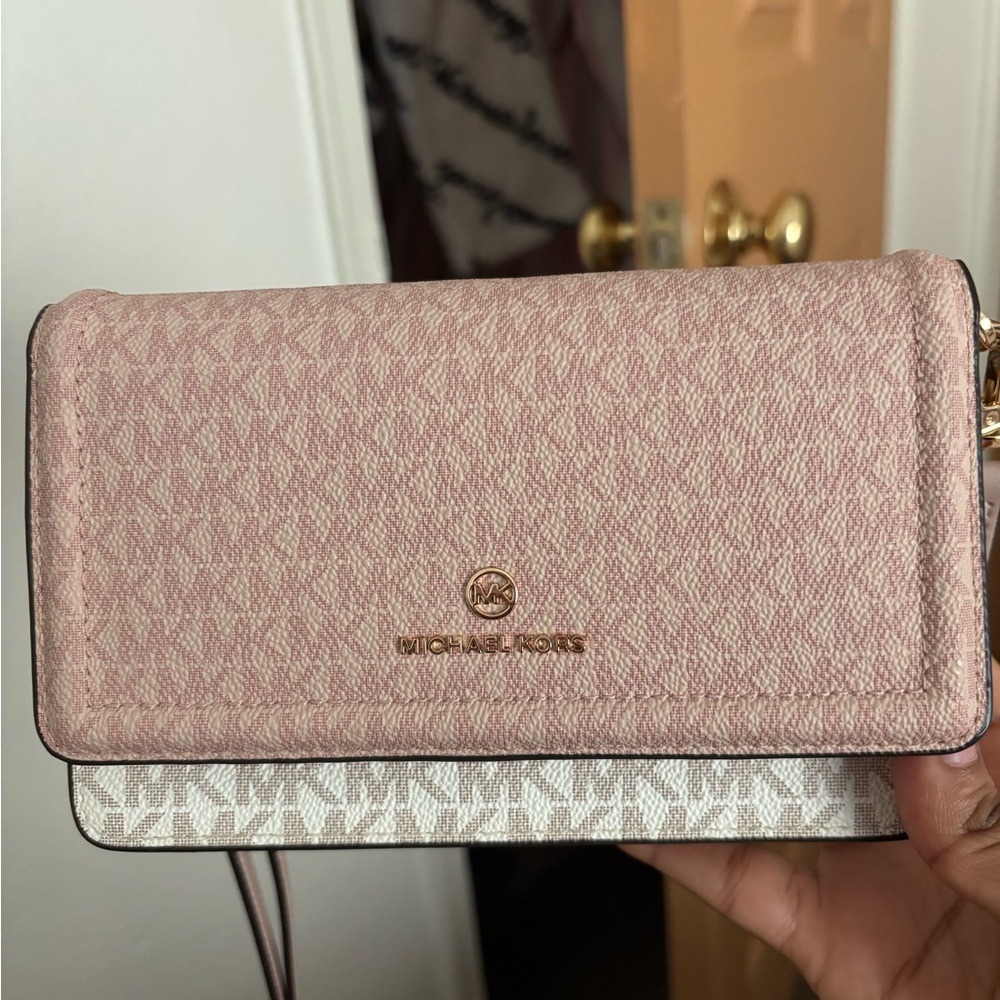 Michael Kors Blush and Ivory Wallet